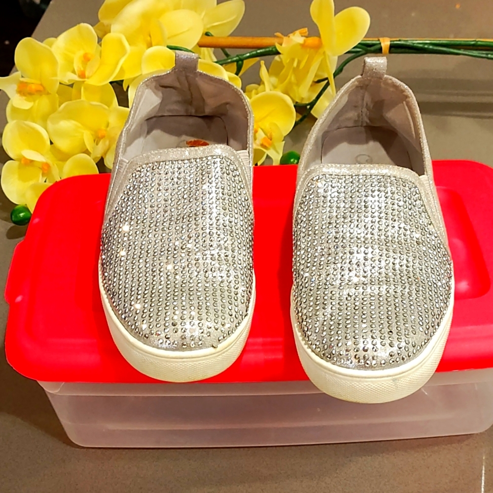 Sparkle slip in shoes